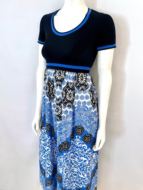 Vintage 70's Olga, Blue Geometric Nightgown (Size… - image 7