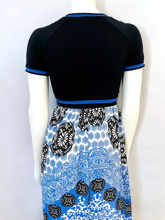 Vintage 70's Olga, Blue Geometric Nightgown (Size… - image 10