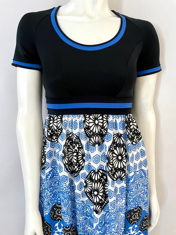 Vintage 70's Olga, Blue Geometric Nightgown (Size… - image 5