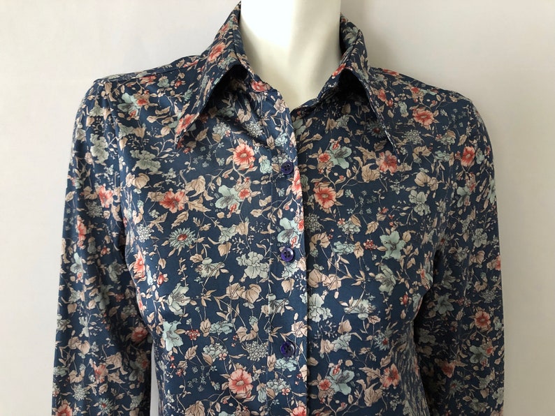 white stag blouses