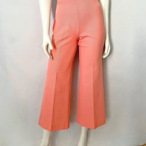 Vintage 70&#39;s Jantzen Peach Polyester Bell Bottom Cropped Pants (S)