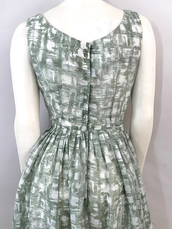 Vintage 50's White, Green, Sleeveless, Swing Dres… - image 8