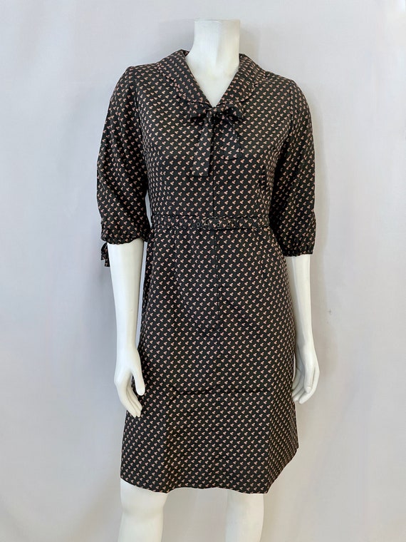 Vintage 50's/60's Black Sleeved, Belted, A Line D… - image 4