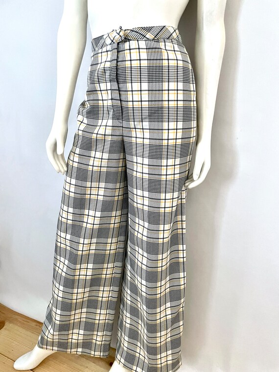 Vintage 70's White Plaid High Waisted Wide Leg Pa… - image 6