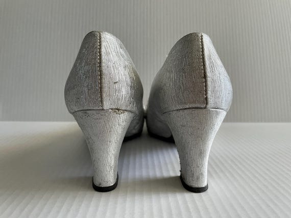 60's Mod, Silver Lame, Jeweled, Pumps (Size 8) - image 9