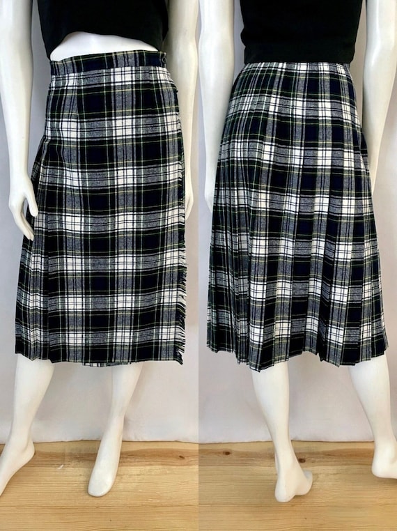 Blue plaid flared skirt deals