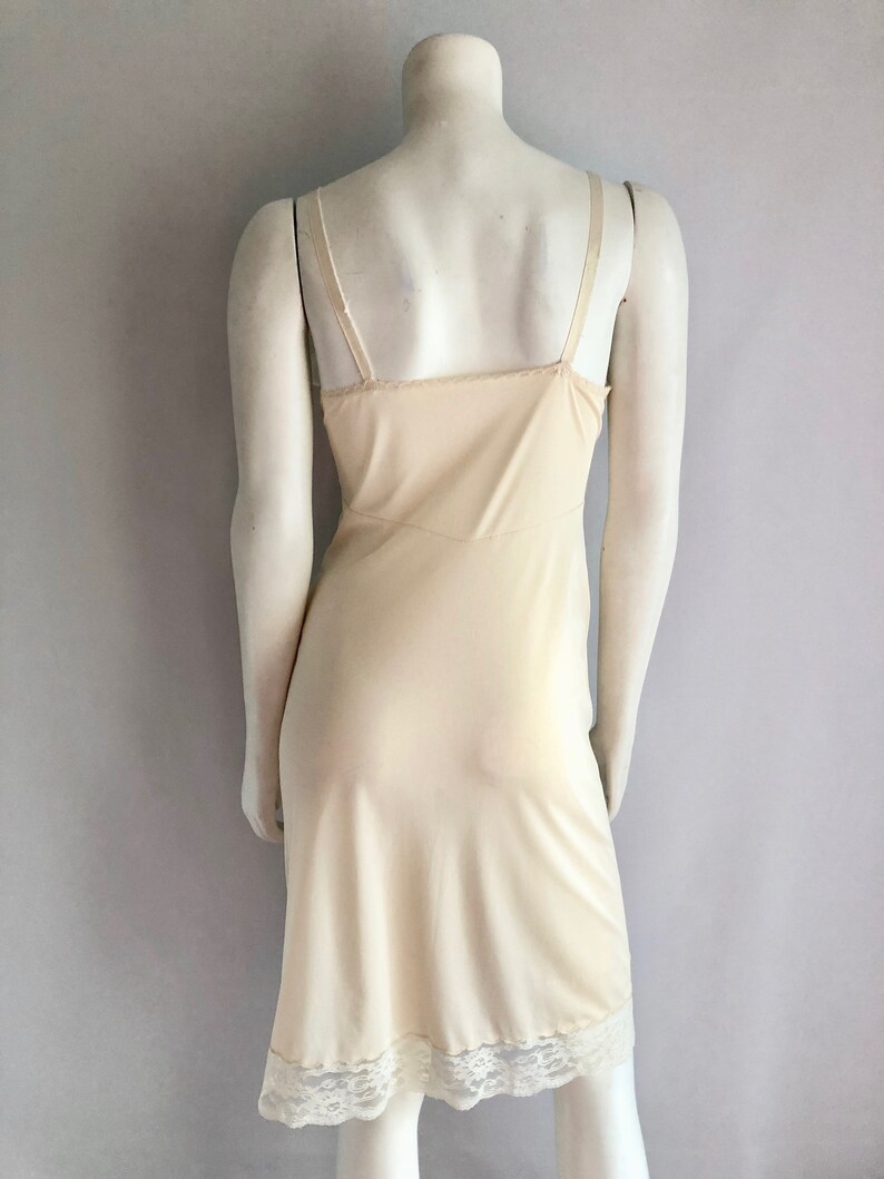 Lace Size 32 Knee Length Vintage Lingerie Women/'s 70/'s Cream Dress Slip
