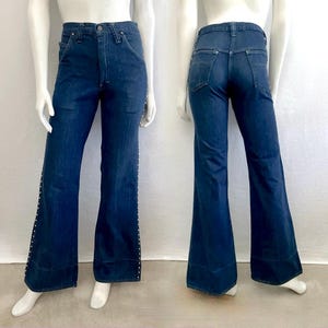 Jean vintage 70&#39;s clouté, à bas cloche (taille 4/W28)