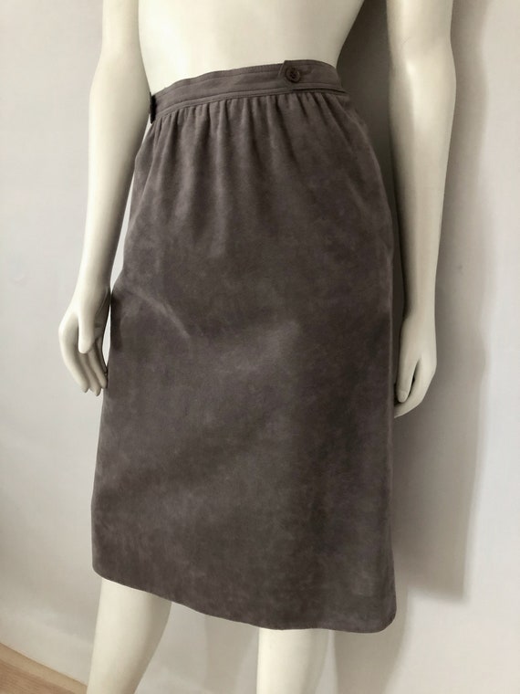 Vintage 80's Gray, Ultrasuede, A Line Skirt by No… - image 7