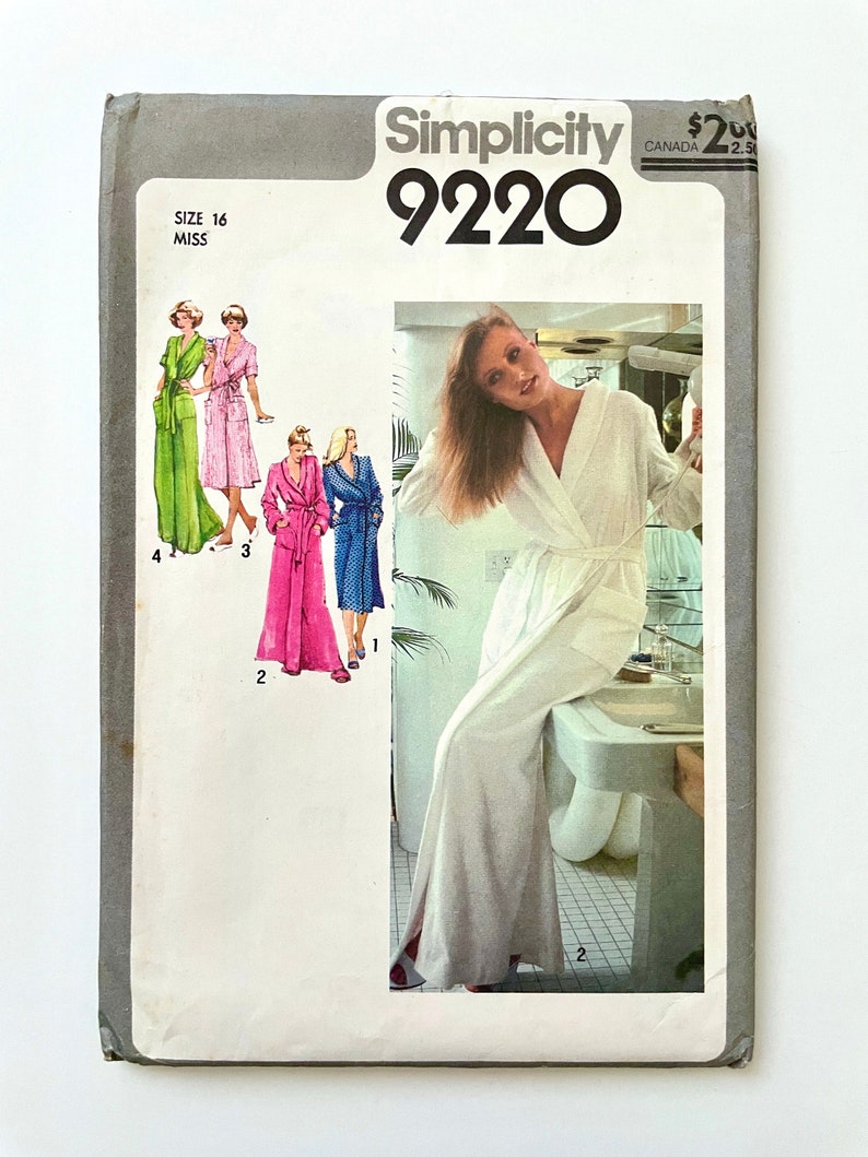 70's Simplicity 9220, Robes in Two Lengths (L) - Etsy