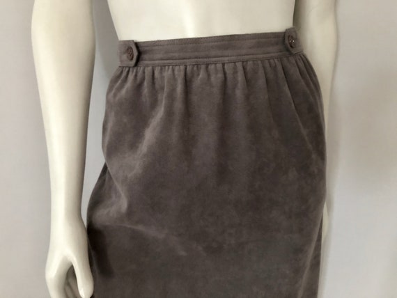 Vintage 80's Gray, Ultrasuede, A Line Skirt by No… - image 4
