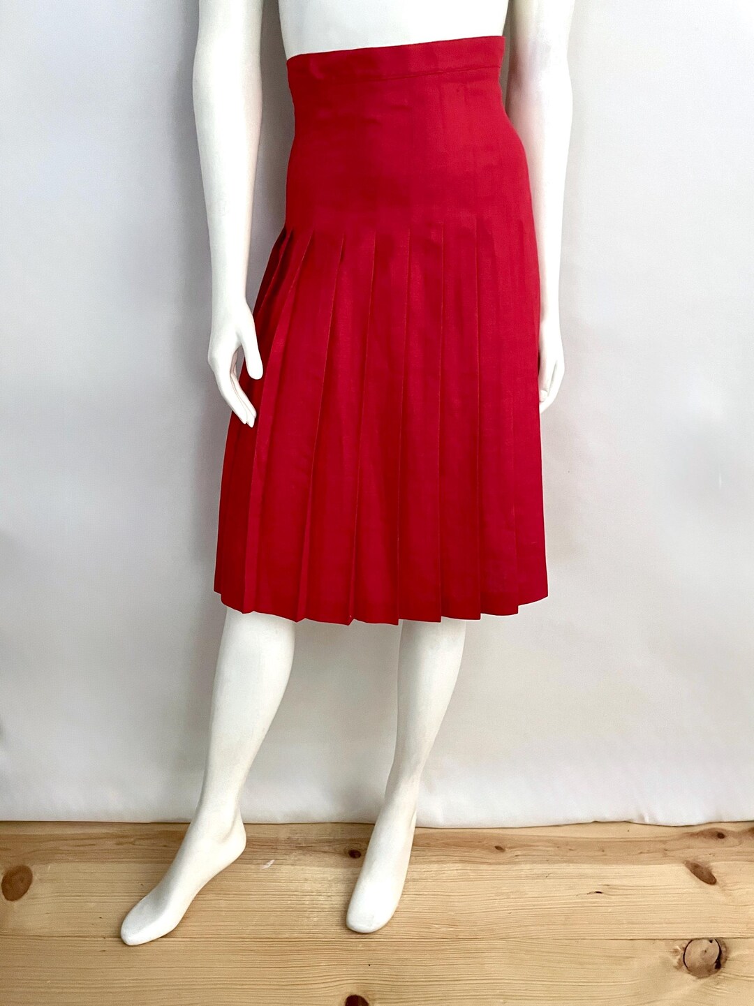 red pleated skirt dress Pleated Red Midi Skirt: Elegant High Waist Formal Skirt With Pockets