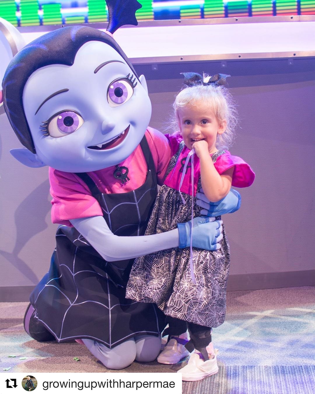 Vampirina hoodie store