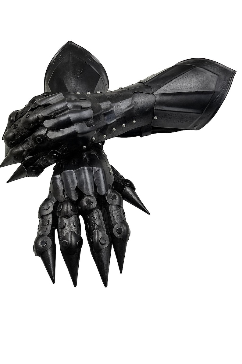 Medieval Nazgul Black Etched Steel Gauntlets: Hand Armor Gloves image 1
