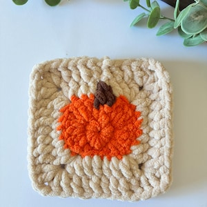 Pumpkin Granny Square Crochet Pattern | Fall Themed Crochet Square PDF | Halloween & Autumn Decor Motif