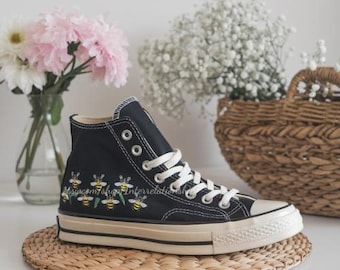 Custom Embroidered Converse Shoes – Cute Bees & Floral Design | Personalized Hand-Embroidered Sneakers | Gift for Friends