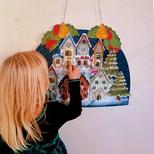 Adventskalender. Stadt im Winter. Achtsamkeit. Dankbarkeits-Zug. Montessori. Waldorf. Tüttler. Vorschule. Heimatschule. Laterne. Papierkunst.