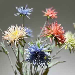 Handcrafted Realistic Spider Chrysanthemum Stems – Artificial Flowers for Home Decor, Wedding Bouquets & Gifts – 4 Colors Available