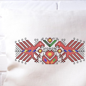 ブルガリアのクロスステッチ刺繍デザイン ブルガリア刺繍／機械刺繍／ブルガリアの民芸品／ブルガリアのクロスステッチ／カナティカ