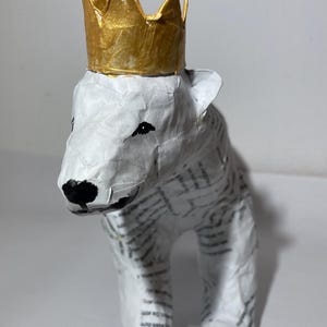 Orso polare in cartapesta