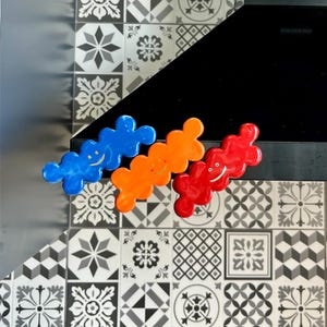 Handmade Smiling Cloud Magnet: 3D Ceramic Fridge Decor