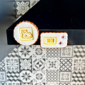Ceramic Cat Magnet Set, Handmade Cute Magnet, MEOW and PAW Design Magnet, Fridge Clay Magnets - Cat Lover Gift - Magnet Decor
