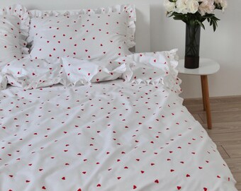 Heart Bedding Set: 4-Piece Full Set, Ruffled Pillow & Duvet Cover