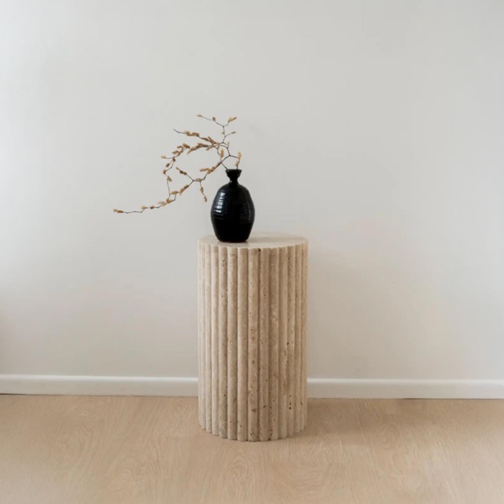 トラバーチン石　サイドテーブル　飾り台 トラバーチン石 サイドテーブル 飾り台