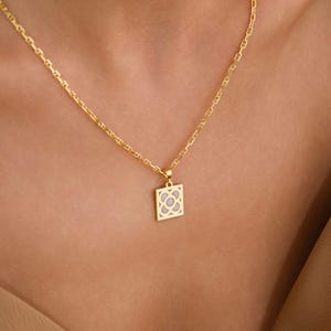 925 sterling silver 14k micron plating flower necklace with white uv enamel