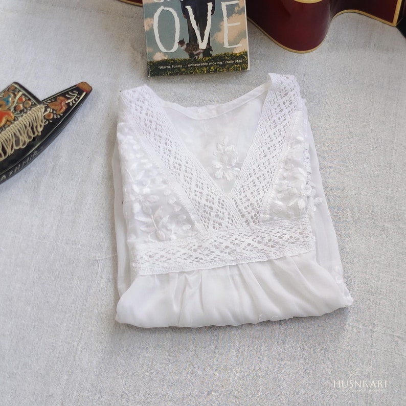 Short white chikankari kurti - georgette.