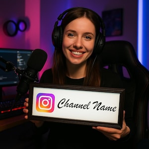 Custom Social Media Light Box Sign – Personalized USB LED Sign with Instagram TikTok Discord Logo – Gamer Streamer Desk Decor – Name Plaque