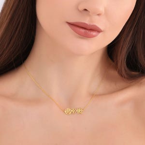 Birth Flower Necklace 1-6 Flowers, Mom Necklace, Family Necklace Combined Birth Month Flower, Mothers Day Gift  Personalized Jewelry Gift