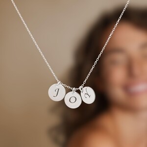 Tiny Disc Letter Necklace for Women Personalized Disc Necklace Dainty Initial Disc Necklace Kids Initials Jewelry Christmas Gift for Mom