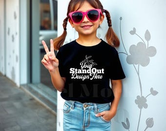Bella Canvas 3001Y Schwarz Jugend Tshirt Mockup, Mädchen T-Shirt Modelliert Mockup, Bella Canvas Kinder Schwarz T-Shirt Mockup BC 3001Y Jugend Schwarz Mockup