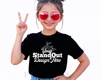 Schwarz Bella Canvas 3001Y Tshirt Mockup, Mädchen T-Shirt Modelliert Mock-Up, Bella Canvas Kinder Schwarz T-Shirt Mockup, BC3001Y Trendy Girl Shirt Mockup