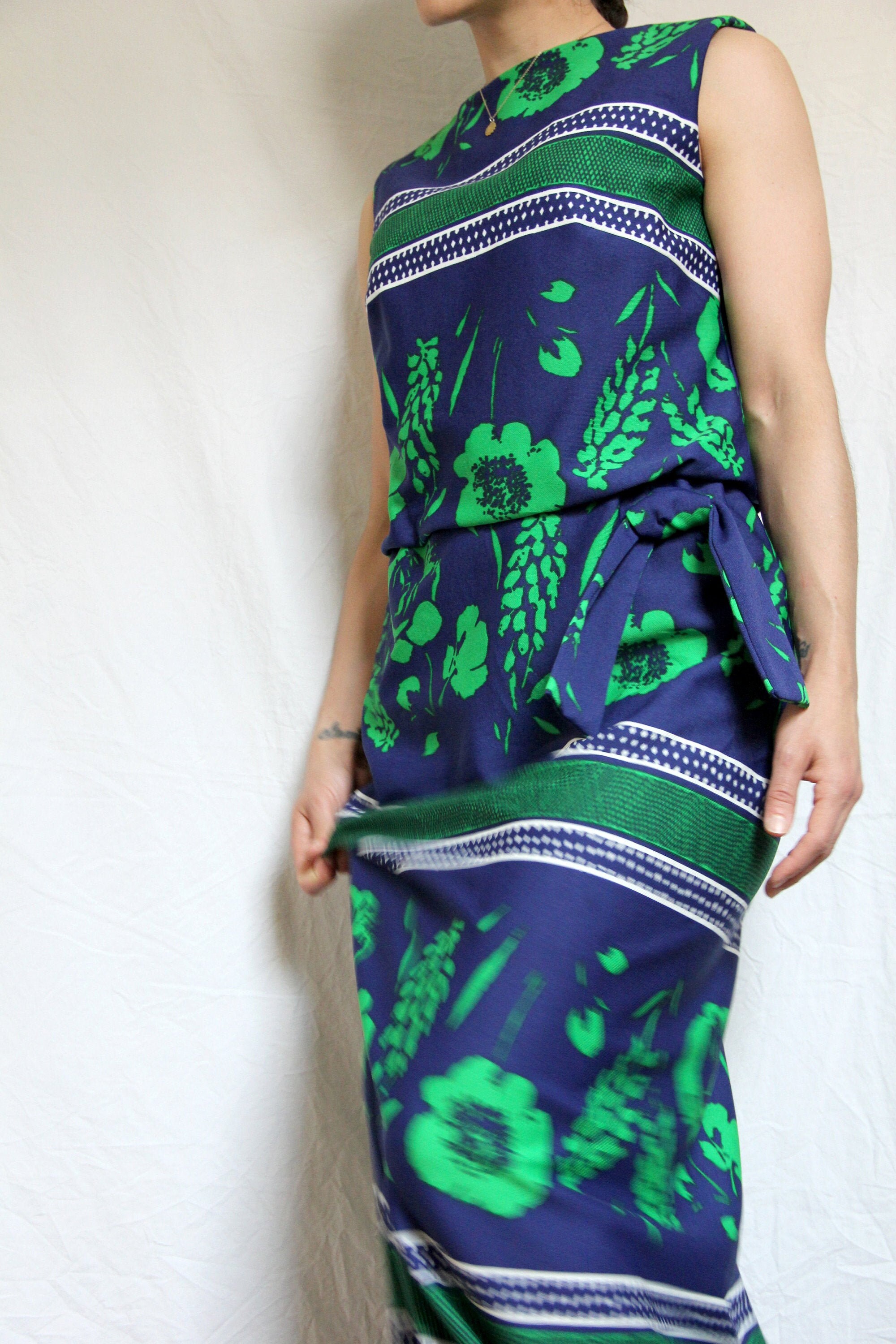 leslie fay floral maxi dress