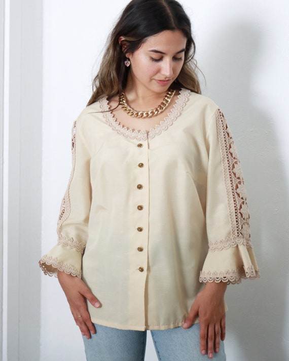 1970s Embroidered Bell Sleeve Top - image 3