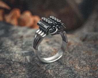 スターリングシルバーのカーエンジンリング - ハンドメイドバイカー
