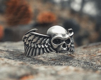 Winged Skull Ring: Sterling Silver Gothic Angel Wings