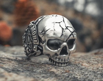 Anillo de calavera agrietada en plata de ley 925, diseño gótico Memento Mori, joyería de calavera hecha a mano.