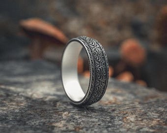 Floral Band Ring Sterling Silver 925 - Vintage Style Engraved Wedding Band - Oxidized Flower Pattern Ring for Timeless Elegance