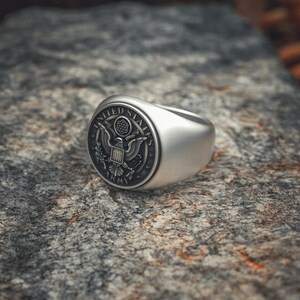 925 silver United States Army veteran ring with eagle holding arrows and olive branch