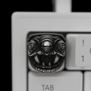 925 Sterling Silver Alien Keycap Three-Eyed Monster Artisan Mechanical Keyboard Key Cap Handmade Gaming Accessories Gift