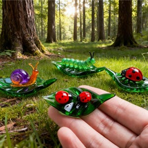 Handmade Glass Insect Figurine – Small Leaf Bug Ornament, Fused Glass Art for Home Decor, House Plant Accent or Christmas Gift