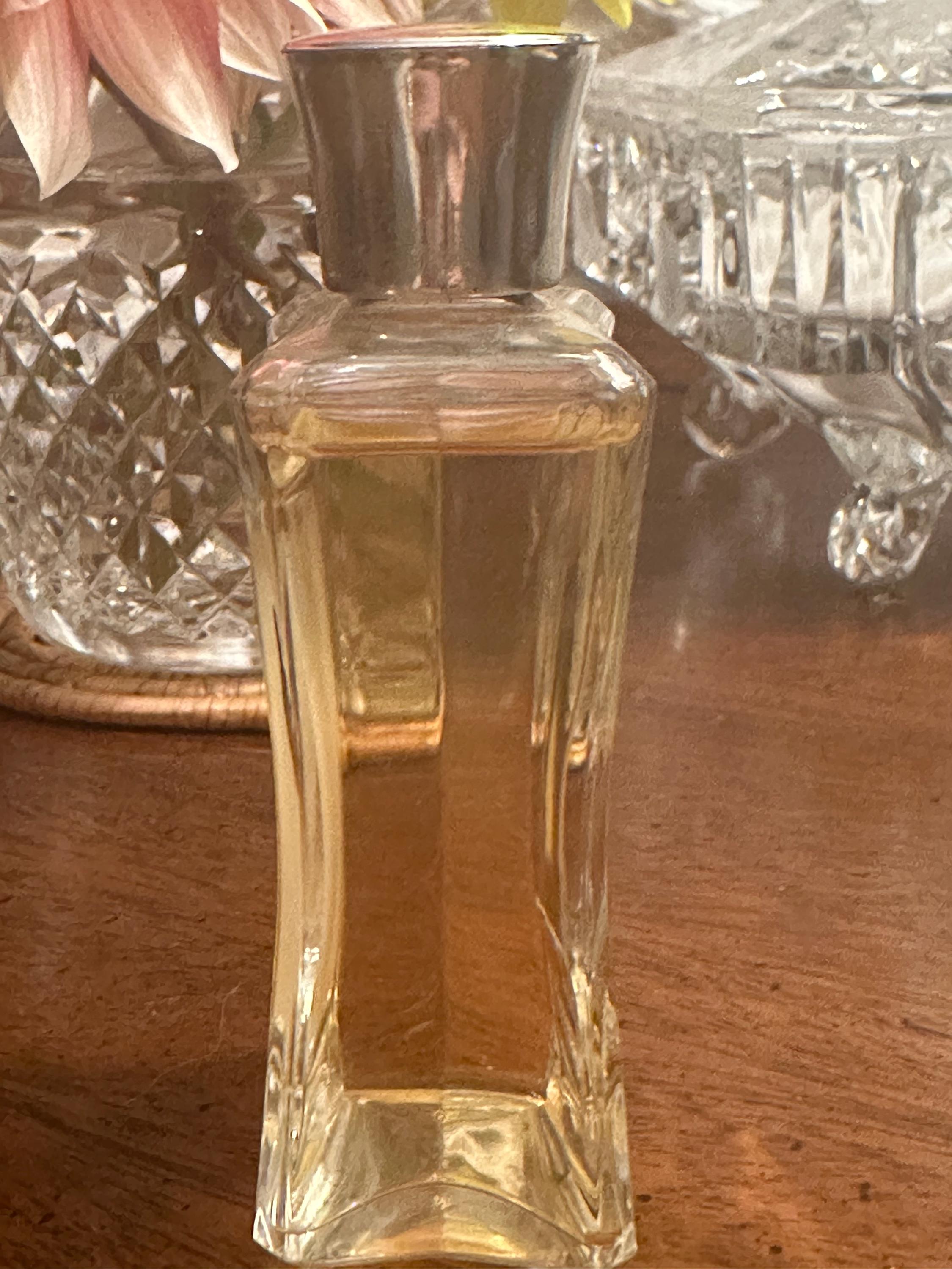 Floris “zinnia” Eau De Toilette for the Lady – Vintage Perfume (c