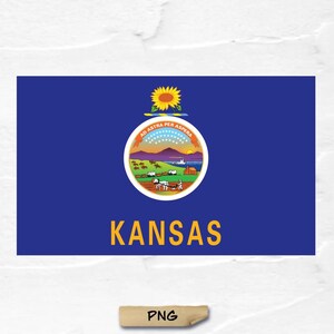 Könnte beinhalten: Eine blaue Flagge mit dem Staatssiegel von Kansas in der Mitte. Das Siegel zeigt eine Sonnenblume, eine Sonne, einen Fluss, ein Dampfschiff und einen Planwagenzug. Die Worte "Ad Astra Per Aspera" und "Kansas" stehen auf der Flagge.