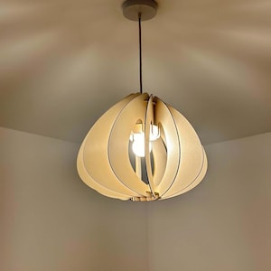 Alba - Suspension artisanale et écologique en bois carton - Ampoule incluse