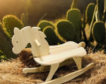 Caballo balancín, caballos balancín para niños, regalo de cumpleaños único, regalo hecho a mano para niños, regalo personalizado para niños, juguetes de regalo para la habitación del caballo para niños