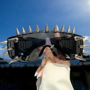 Cyberpunk Demon Rivet Sunglasses – Bold Steampunk Punk Shades, Unisex Metal Frame Eyewear. Futuristic Party Goggles with UV Protection
