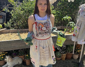 Apron Pinafore with Pockets – Foraging Mushroom Woodland Cottagecore Roses Orange Vintage Crochet